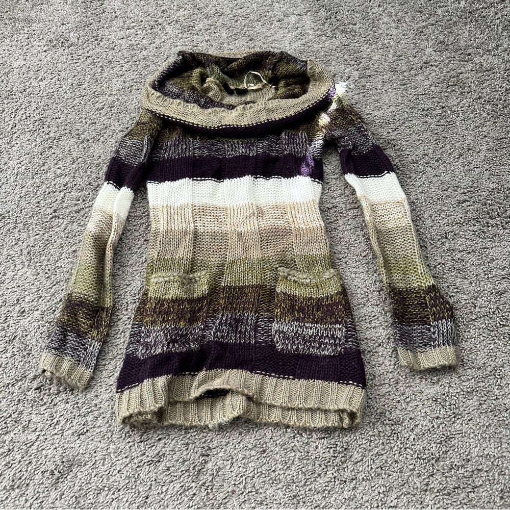 Boho chic sweater, long slimming effect, pockets on front